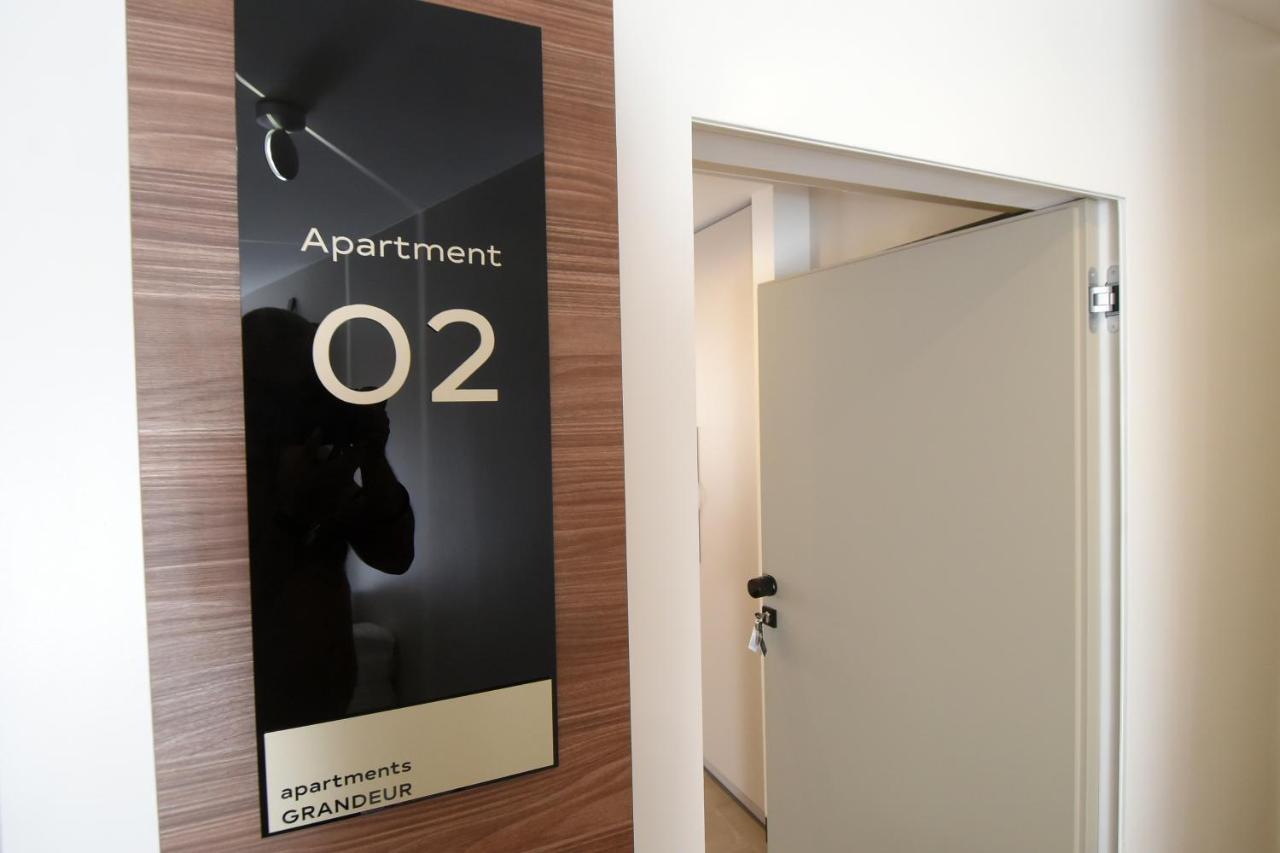 Grandeur Apartments PUY Exterior foto